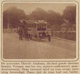 870365 Afbeelding van de 'auto-tram' Utrecht-Jutfaas.N.B. Bij een 'auto-tram' trekt een autobus trekt tramrijtuig over ...